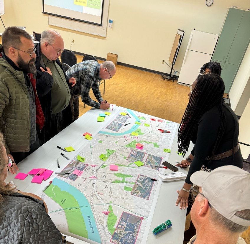 Missouri River North Trail public meeting audience